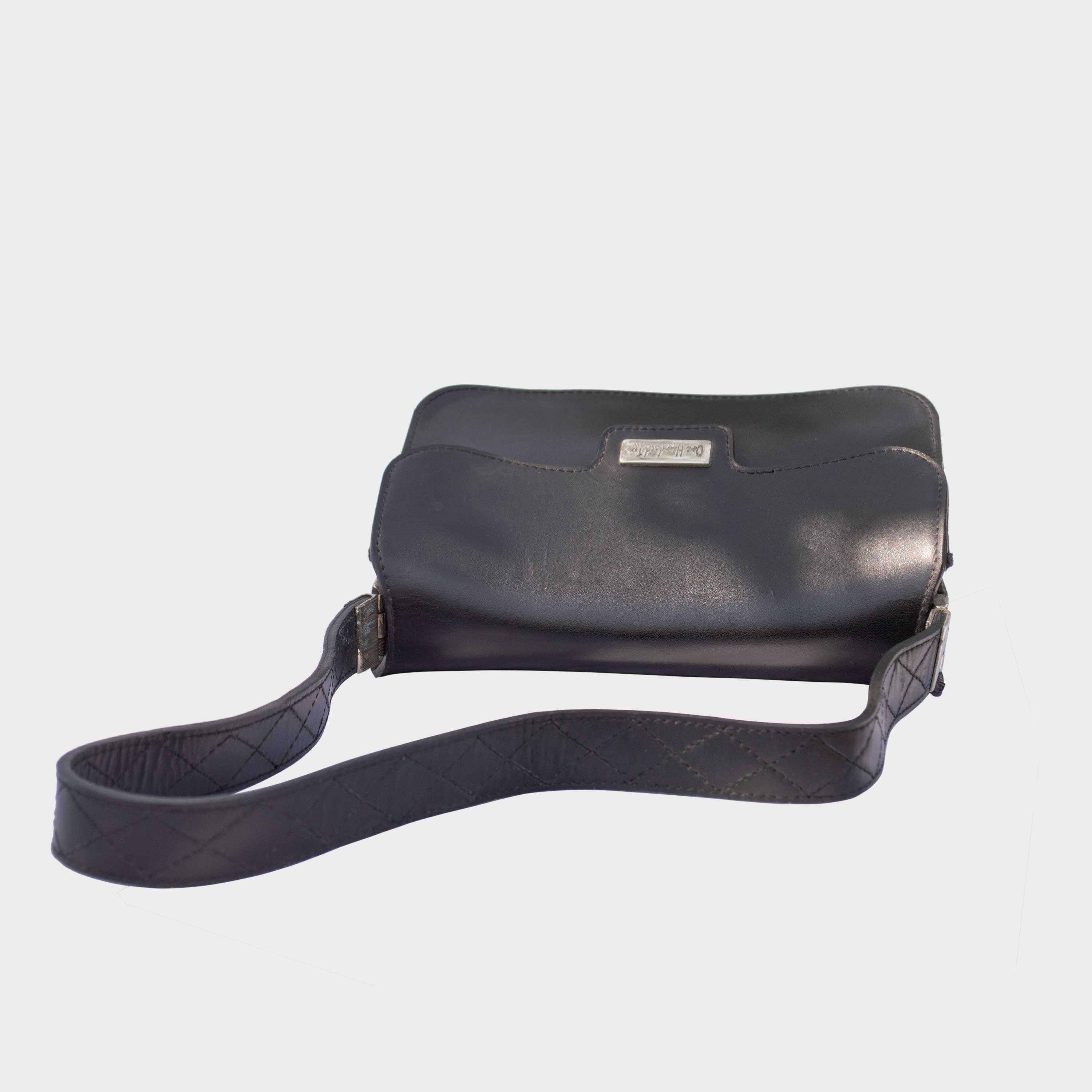 Nuvia Women's Small Leather Purse Bag