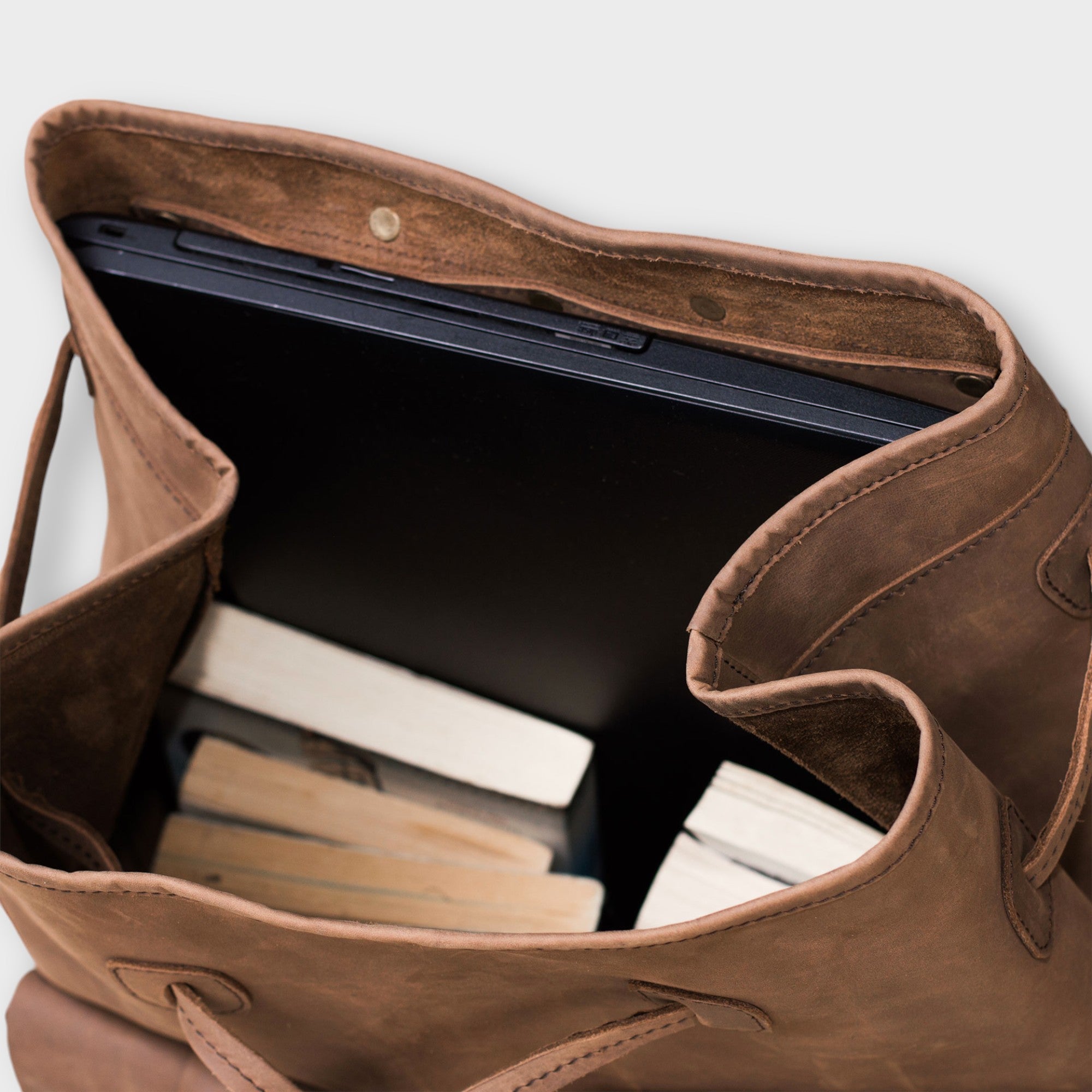 Thagus Large Leather Backpack